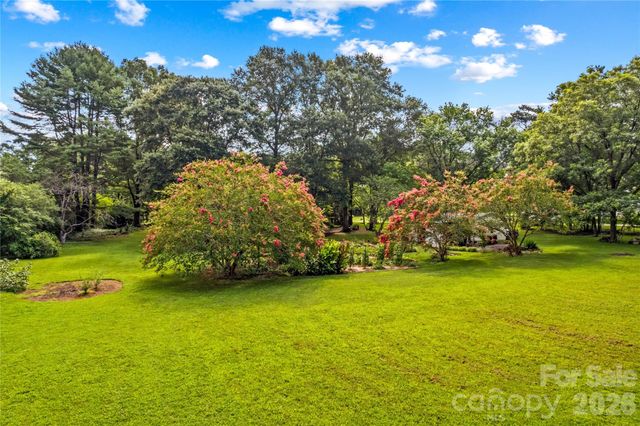 270 Lewis Ferry Road, Statesville, NC 28625