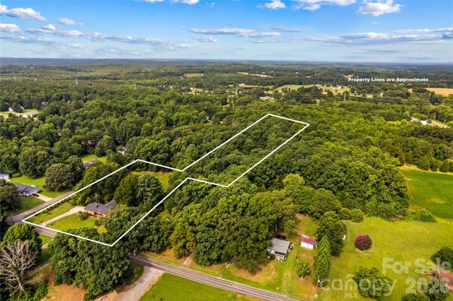 270 Lewis Ferry Road, Statesville, NC 28625