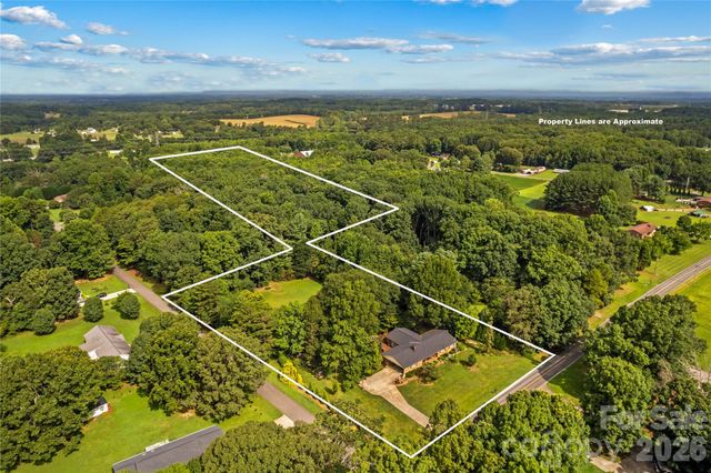 270 Lewis Ferry Road, Statesville, NC 28625