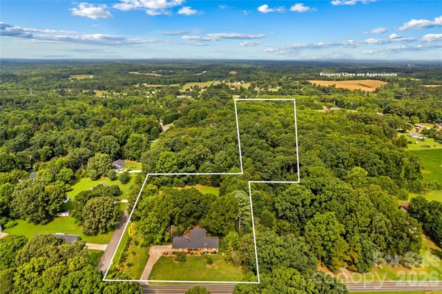 270 Lewis Ferry Road, Statesville, NC 28625