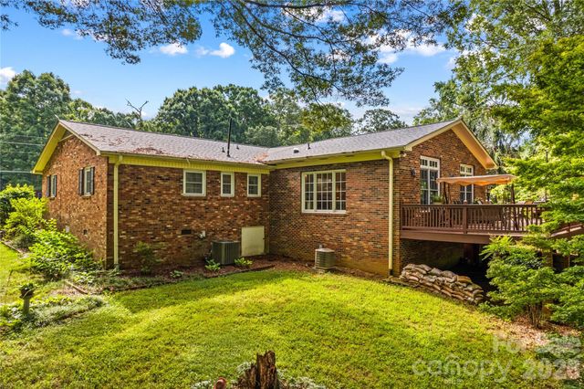 270 Lewis Ferry Road, Statesville, NC 28625