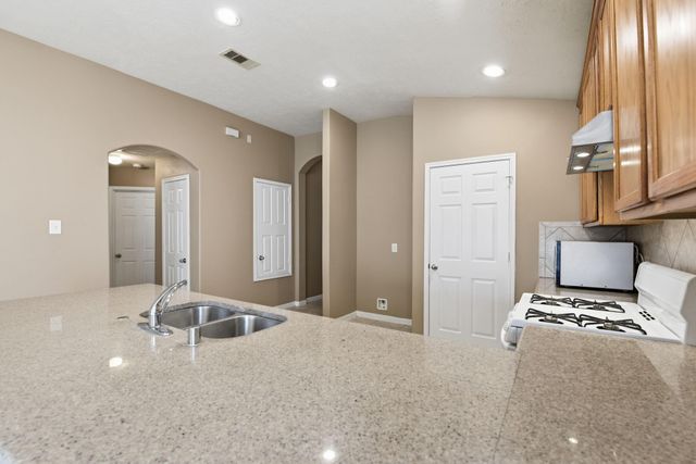 1502 Stonehedge Bend Drive, Houston, TX 77073