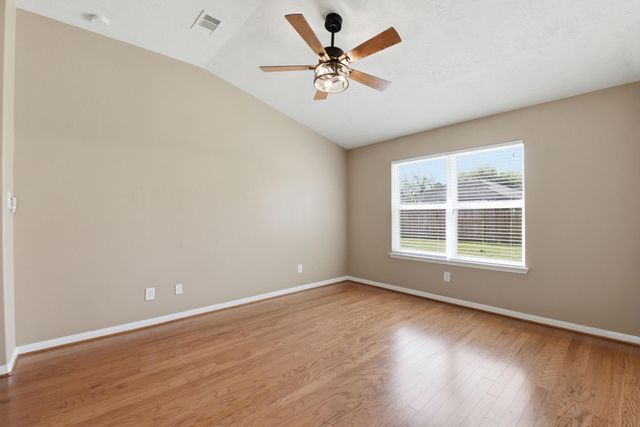 1502 Stonehedge Bend Drive, Houston, TX 77073