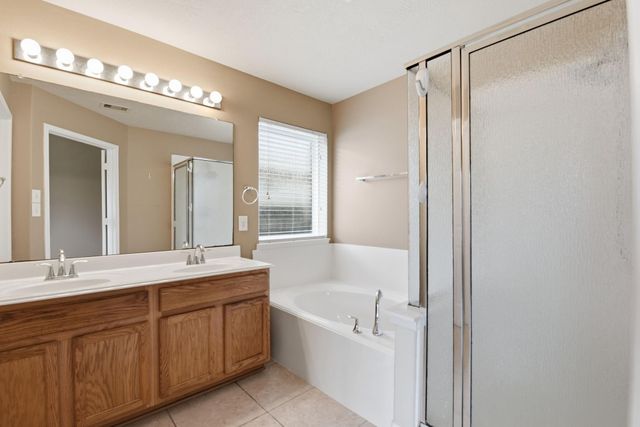 1502 Stonehedge Bend Drive, Houston, TX 77073