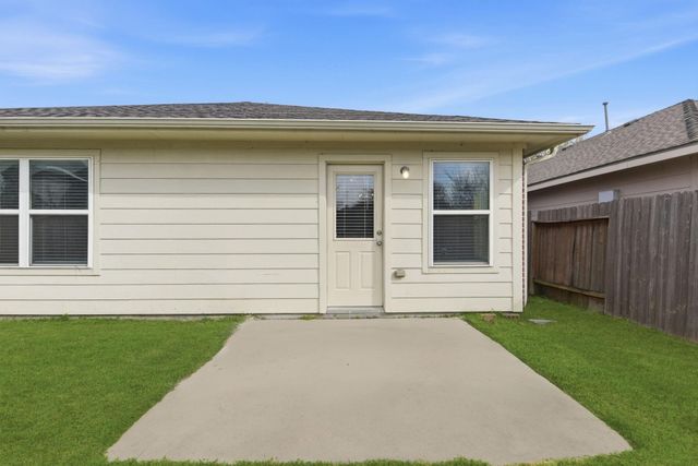 1502 Stonehedge Bend Drive, Houston, TX 77073