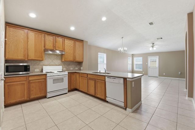 1502 Stonehedge Bend Drive, Houston, TX 77073