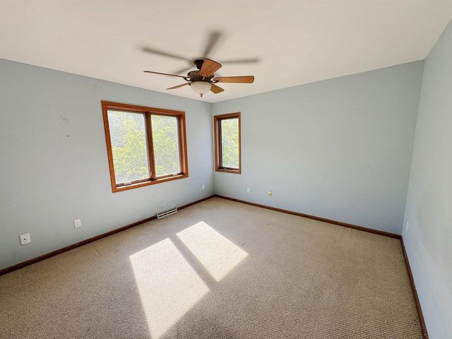 756 Willow Run Street, Cottage Grove, WI 53527