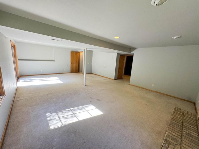 756 Willow Run Street, Cottage Grove, WI 53527