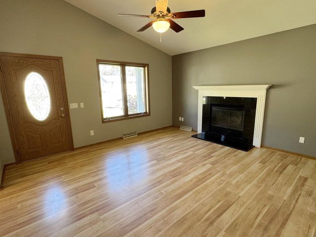 756 Willow Run Street, Cottage Grove, WI 53527