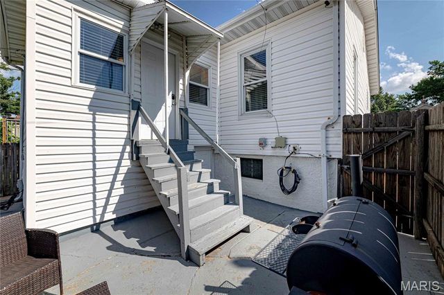 4916 Blow Street, St Louis, MO 63109