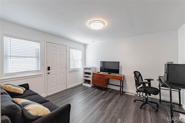 4916 Blow Street, St Louis, MO 63109