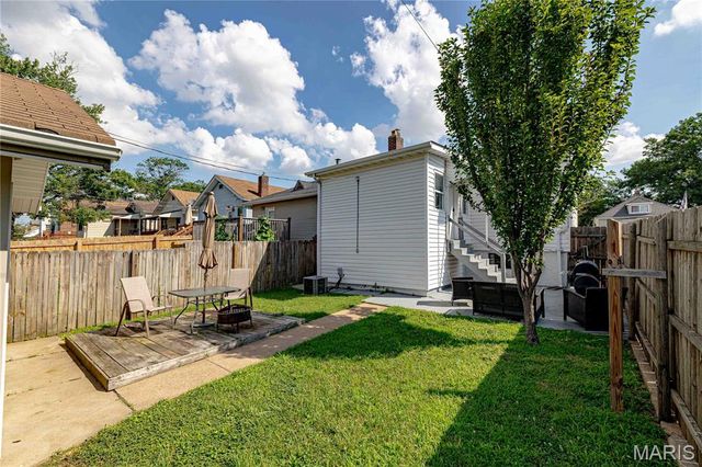 4916 Blow Street, St Louis, MO 63109