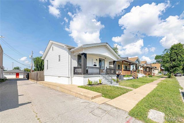 4916 Blow Street, St Louis, MO 63109