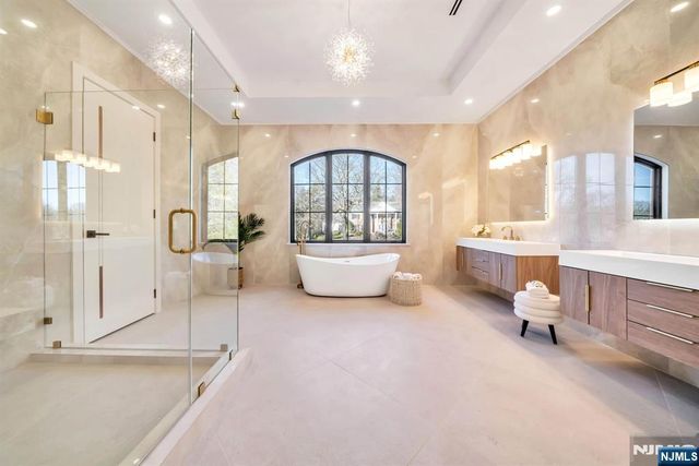 28 Ellens Way, Alpine, NJ 07620