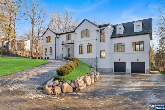 28 Ellens Way, Alpine, NJ 07620