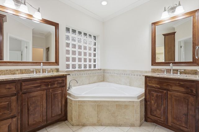 4436 Lakeside Drive, The Colony, TX 75056