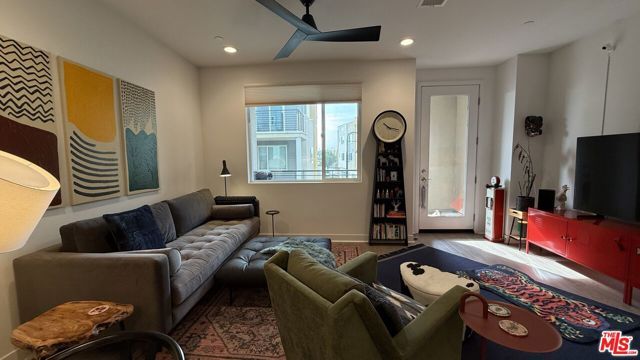 5079 Cedar Avenue, Long Beach, CA 90805