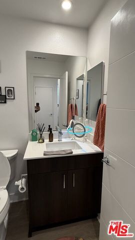 5079 Cedar Avenue, Long Beach, CA 90805