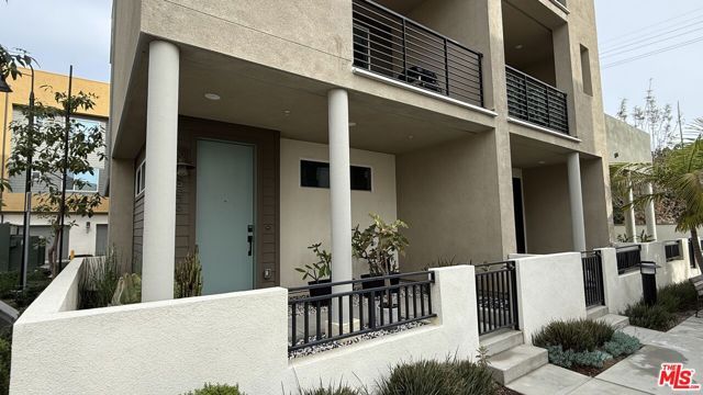 5079 Cedar Avenue, Long Beach, CA 90805