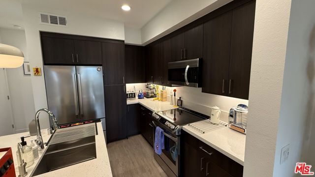 5079 Cedar Avenue, Long Beach, CA 90805