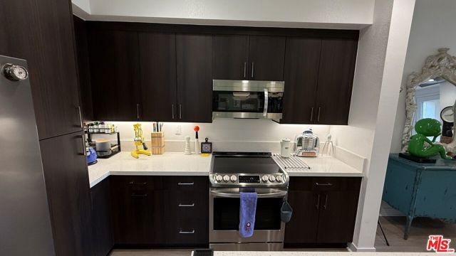 5079 Cedar Avenue, Long Beach, CA 90805