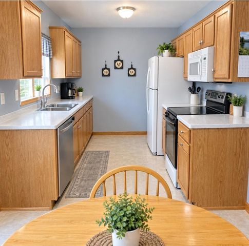 7130 Jorgensen Lane S, Cottage Grove, MN 55016