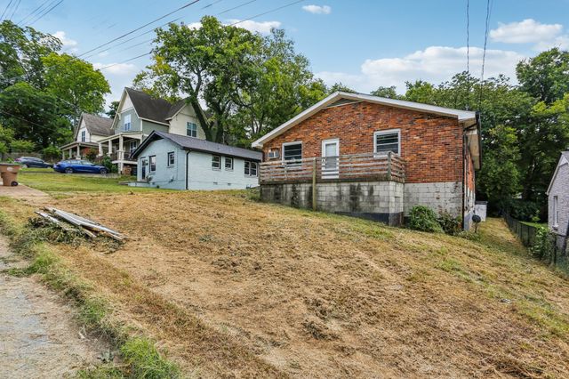 1102 Dew St, Nashville, TN 37206