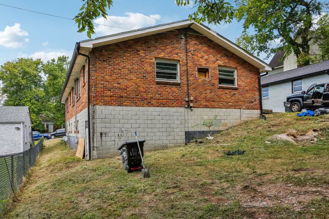 1102 Dew St, Nashville, TN 37206