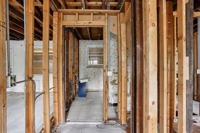 1102 Dew St, Nashville, TN 37206
