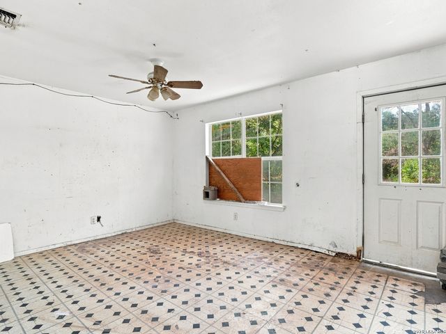 130 Rene Ave, San Antonio, TX 78233
