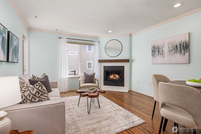 520 2nd Avenue W #406, Seattle, WA 98119