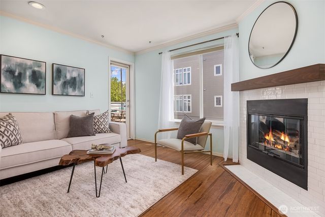 520 2nd Avenue W #406, Seattle, WA 98119