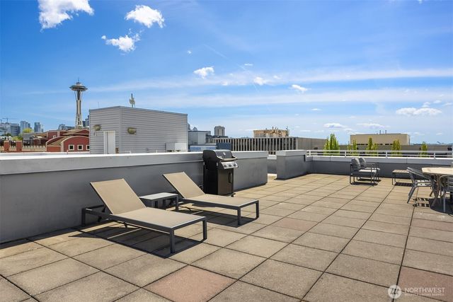 520 2nd Avenue W #406, Seattle, WA 98119