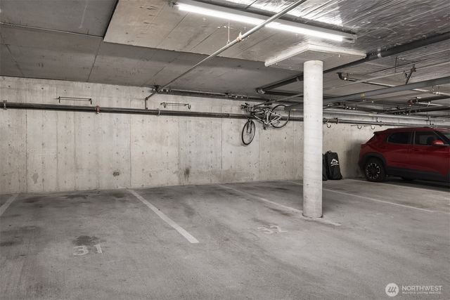 520 2nd Avenue W #406, Seattle, WA 98119