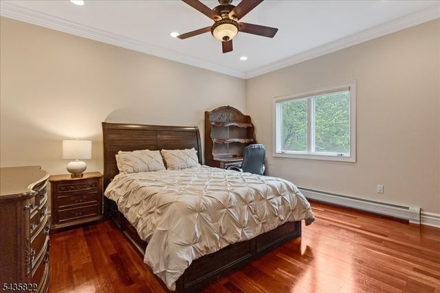 31 Forest Hills Way, Cedar Grove Twp., NJ 07009