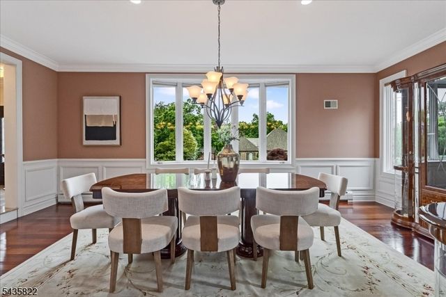 31 Forest Hills Way, Cedar Grove Twp., NJ 07009