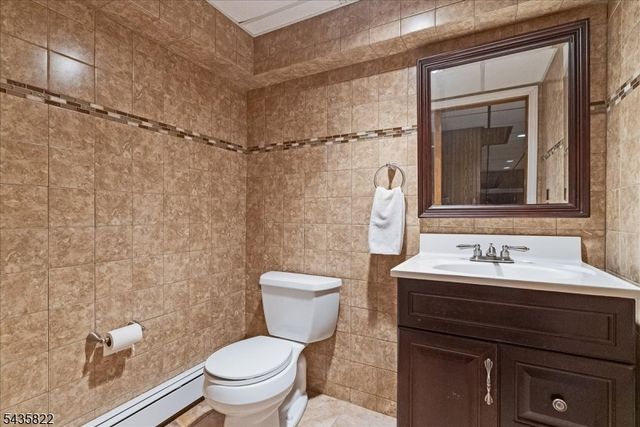 31 Forest Hills Way, Cedar Grove Twp., NJ 07009
