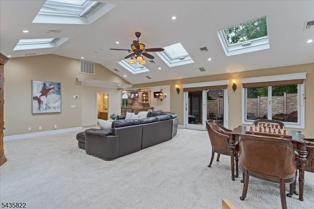 31 Forest Hills Way, Cedar Grove Twp., NJ 07009