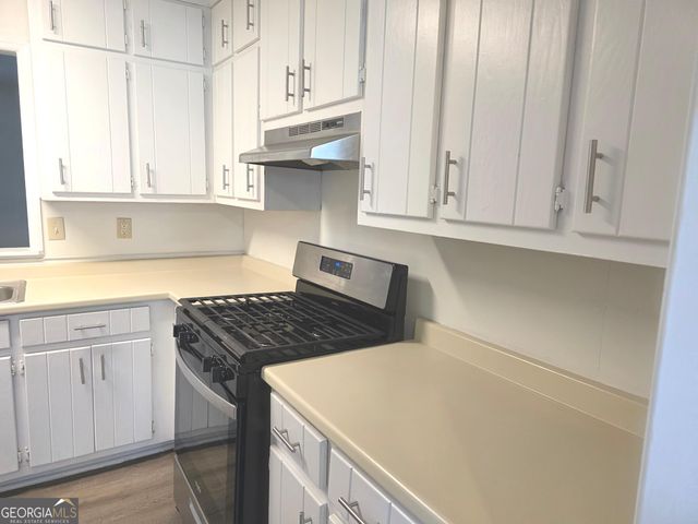 5779 North Castlegate Road B, College Park, GA 30349