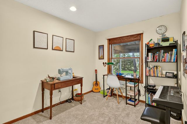 422 Chalet Drive NW, Rochester, MN 55901