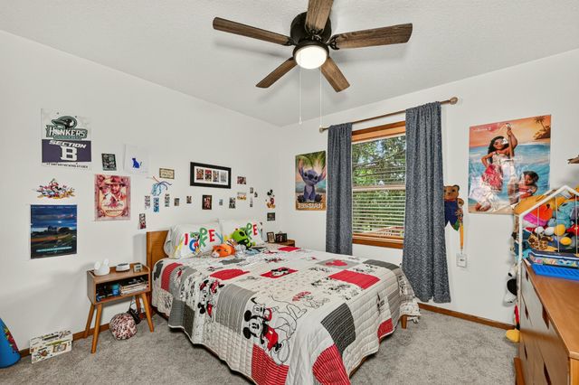 422 Chalet Drive NW, Rochester, MN 55901