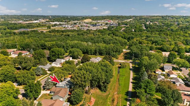 422 Chalet Drive NW, Rochester, MN 55901