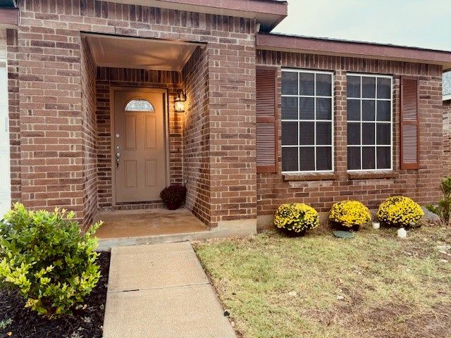 1901 J Cheshier Road, Fort Worth, TX 76247