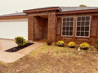 1901 J Cheshier Road, Fort Worth, TX 76247