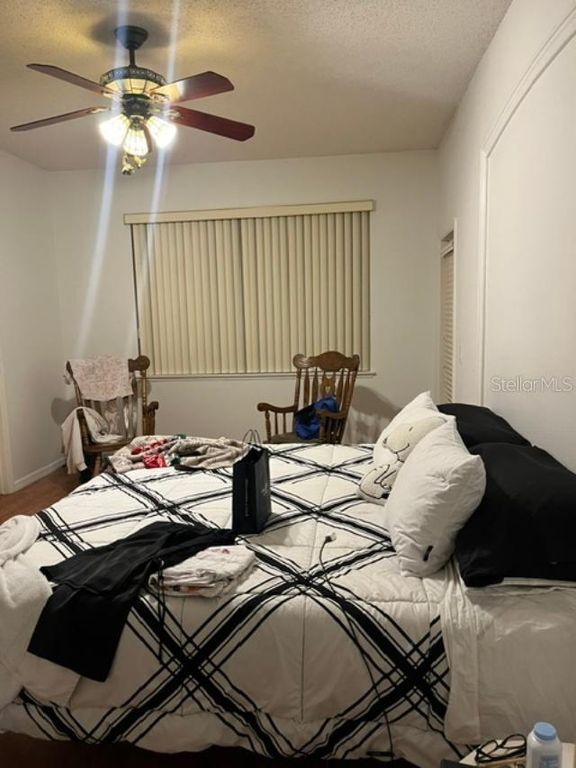 Image 7 of property listing at 2238 WINDCREST LAKE CIRCLE, Orlando, FL 32824