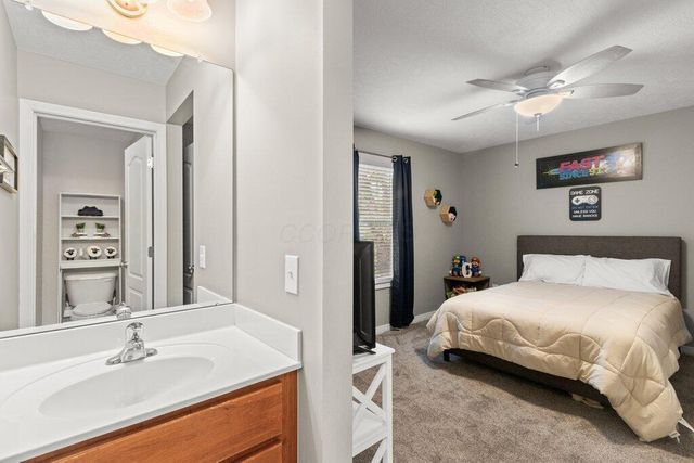 8901 Creighton Drive, Powell, OH 43065