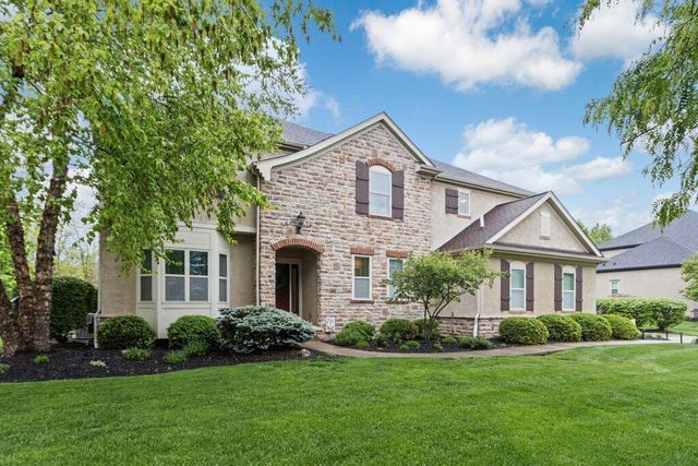 8901 Creighton Drive, Powell, OH 43065