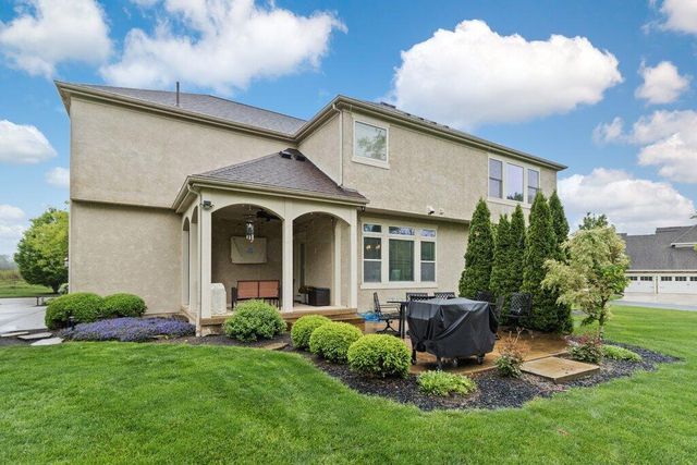 8901 Creighton Drive, Powell, OH 43065