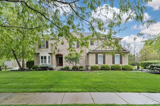 8901 Creighton Drive, Powell, OH 43065
