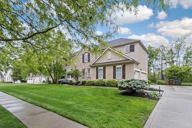 8901 Creighton Drive, Powell, OH 43065